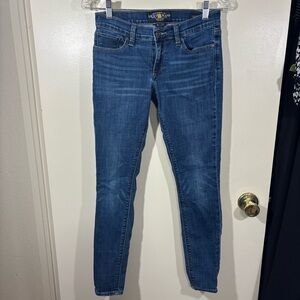 Lucky Brand Women's Charlie Skinny Jeans Size 4